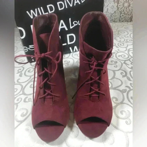 NIB!Wild Diva-Burgundy lace up heels peekaboo boots/Sandals Size 9 - Picture 3 of 9
